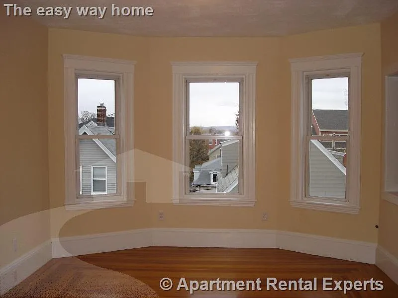 9 Belmont Sq #1