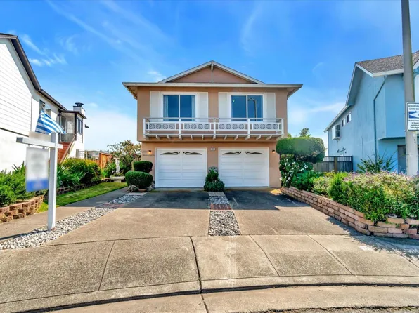 201 Golden Bay Dr, Pacifica, CA 94044