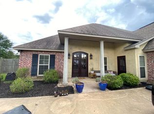 105 McKenna St, Leesville, LA 71446