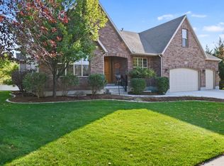 906 E Crosswind Way, Draper, UT 84020