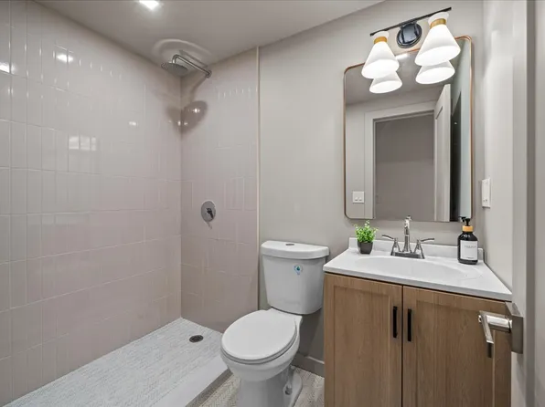 1360 Bergen Street image 22 of 28