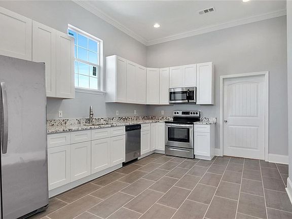 5th image of 1539-41 Clouet St