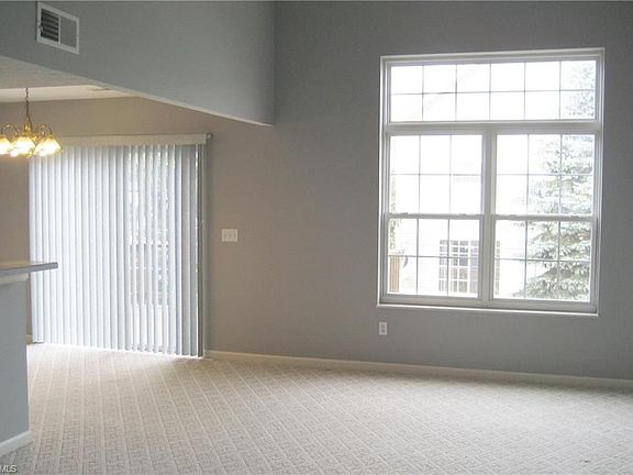 3rd image of 8720 Quailridge Ct #240