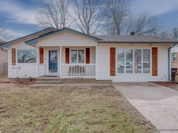 425 Overhill Rd, Arkansas City, KS 67005