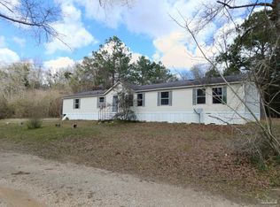 177 Juniper St, Walnut Hill, FL 32568