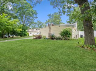 39 All Points Terrace, Holbrook, NY 11741