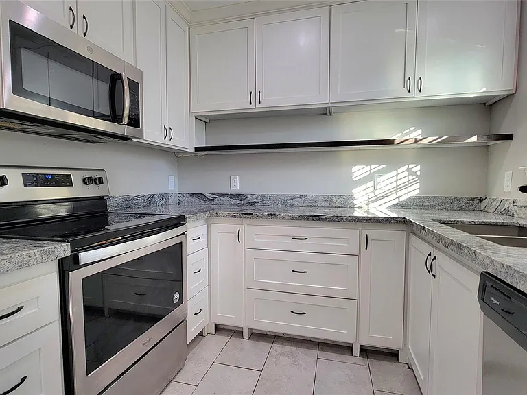 4311 Knotty Oaks Trl — Photo 5