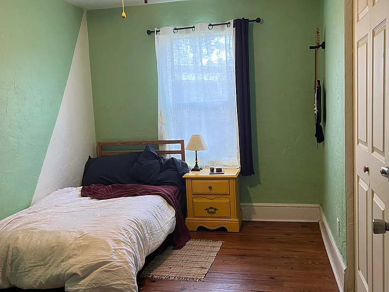 735 NW 7th St — Photo 9