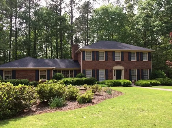 503 Ashford Cir, Lagrange, GA 30240