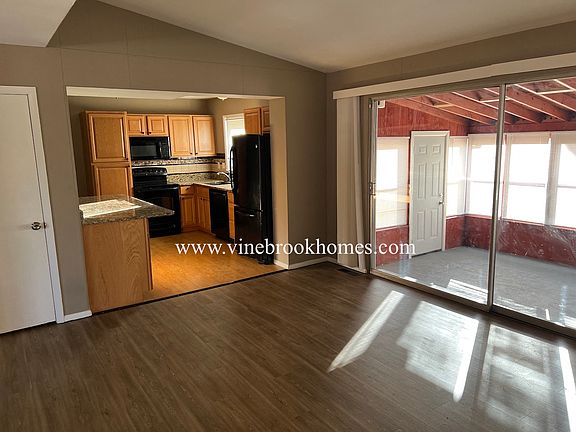 5th image of 970 Grenoble Ln