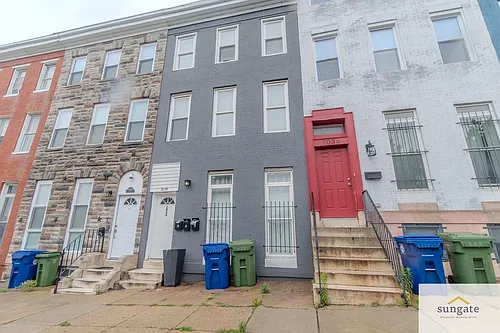 1034 N Eden St #3 Photo 1