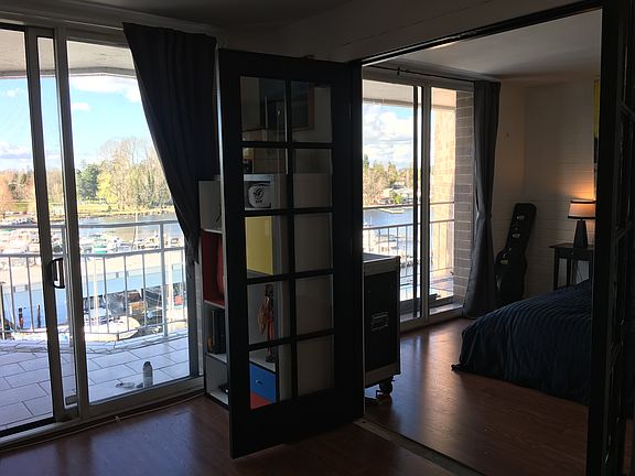 3rd image of 9500 Rainier Ave S 601 #601