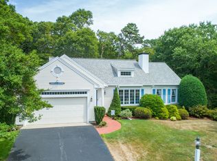 30 Crestview Cir, Centerville, MA 02632