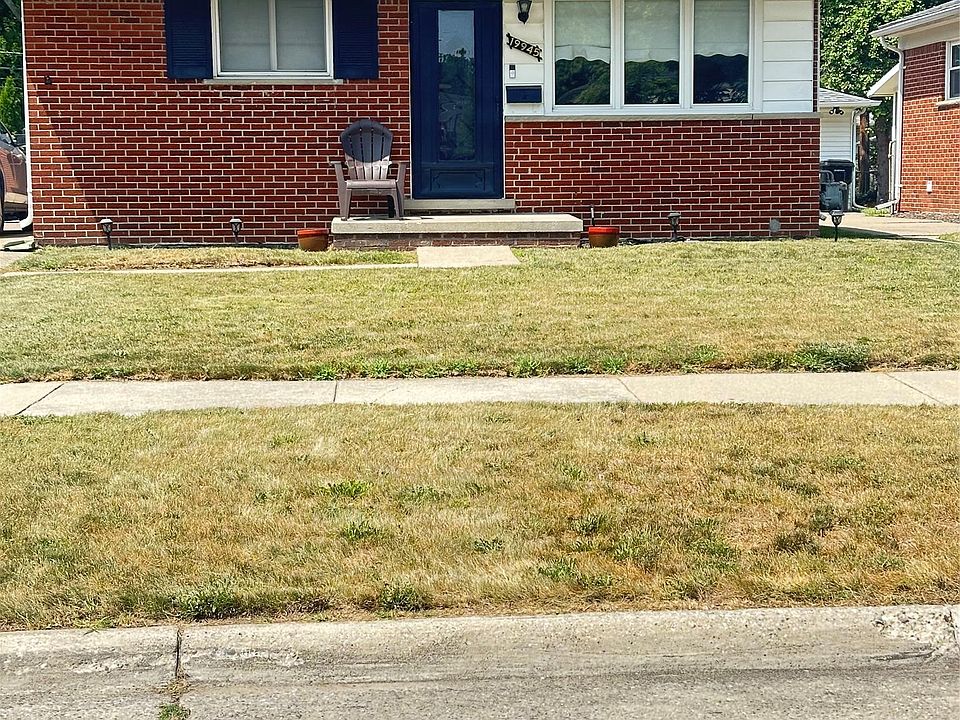 1st image of 19945 Fox