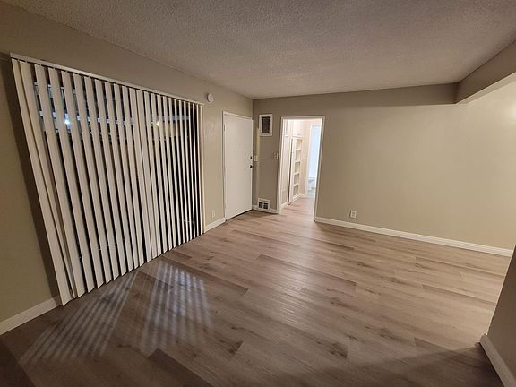 5th image of 14696 Rayen St