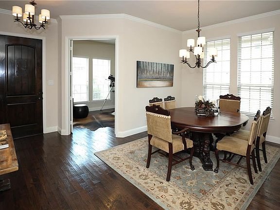 3rd image of 5516 Grove Cove Dr