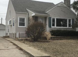 18328 Oakley Ave, Lansing, IL 60438