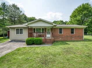 176 Ash Bury Dr, Sparta, TN 38583