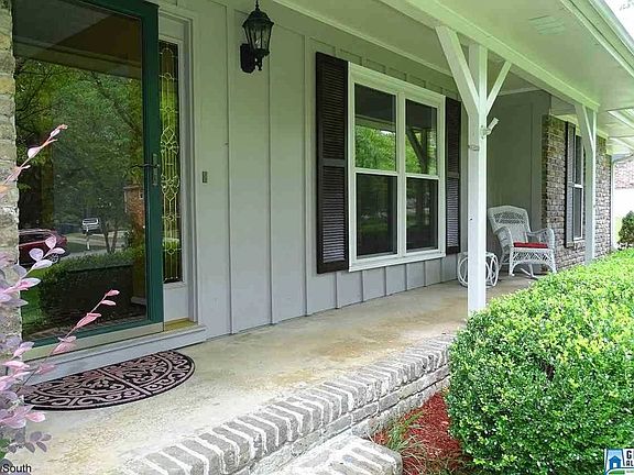 2nd image of 2312 Rockview Ln