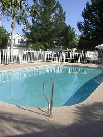 2nd image of 441 S Maple Street #142