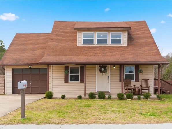 19067 Coppermine Rd, Rogers, AR 72756