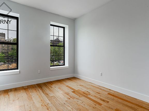 3rd image of 375 Vernon Ave #6