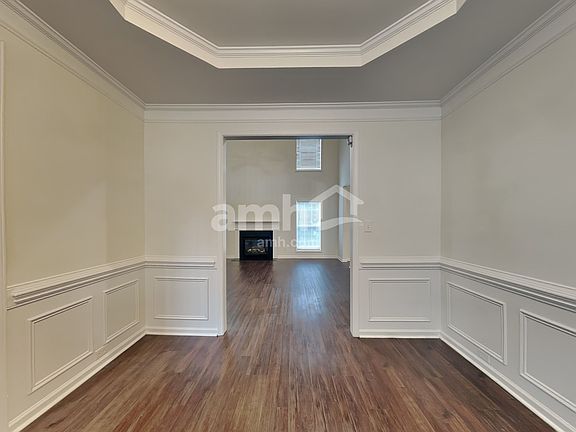4th image of 3807 Bridlington Dr