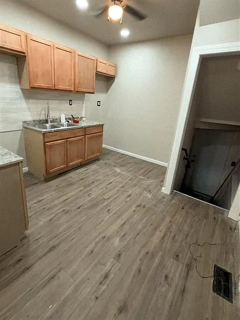 216 Pilgrim St — Photo 3