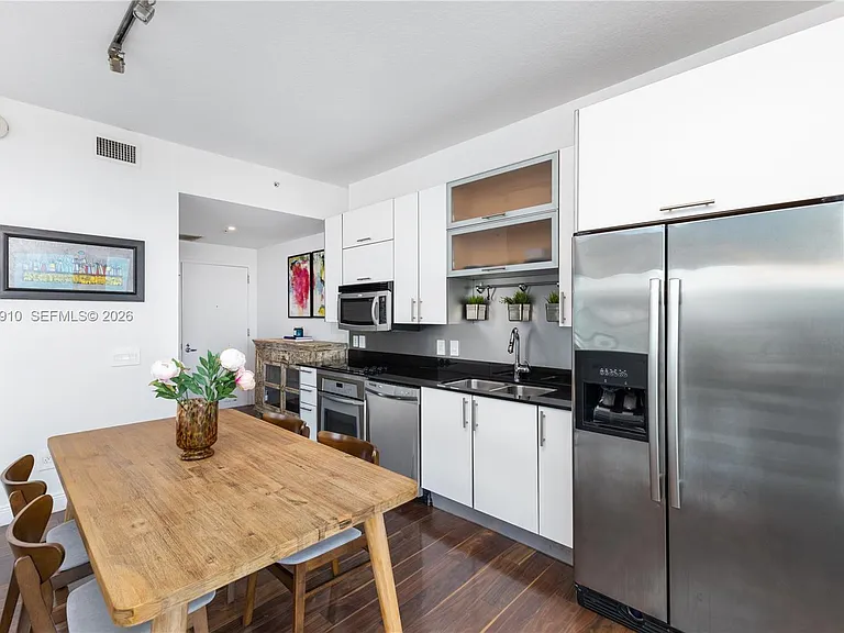 60 SW 13th St #4613 — Photo 5