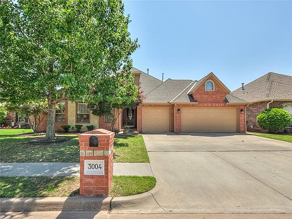2nd image of 3004 SW 137th St
