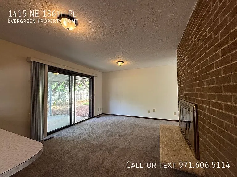 1415 NE 136th Pl — Photo 17