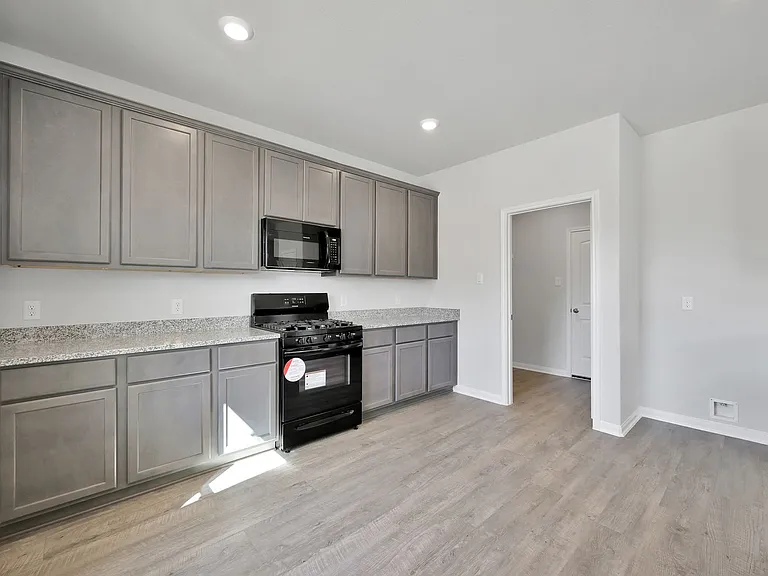 2140 Cedar Bend Dr — Photo 6