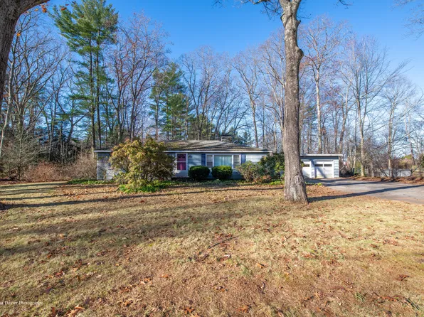 12 Beech Street, Woodstock, CT 06281