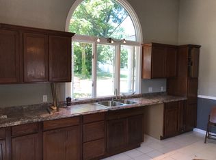 104 W College St, Ash Grove, MO 65604