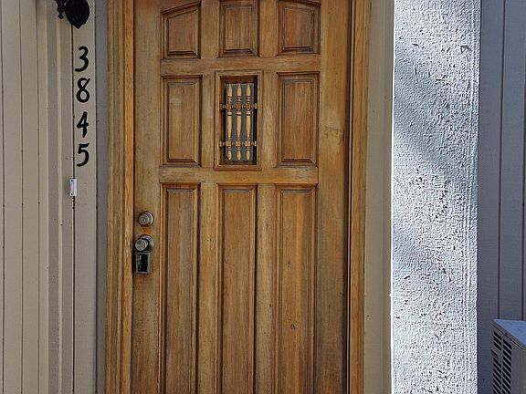 2nd image of 3845 Wilshire Ln