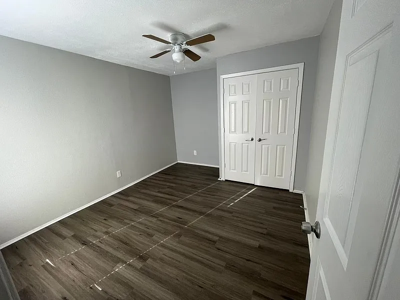 Building Photo - 9523 Gonzales Dr