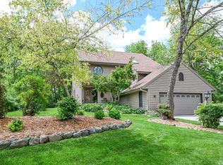 12645 W Weatherstone Blvd, New Berlin, WI 53151
