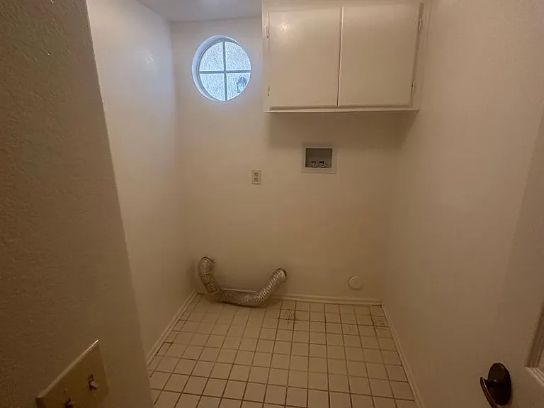 14333 La Crescenta Ave — Photo 25