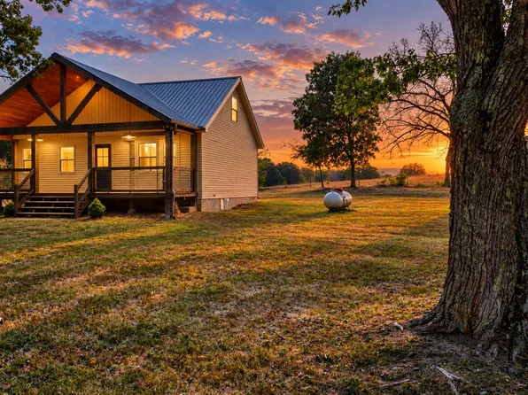 1084 U.S. 160, Caulfield, MO 65626