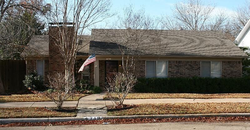 1st image of 4718 Redwood Dr