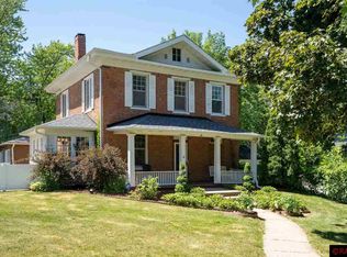 28 4th Ave SW, Faribault, MN 55021