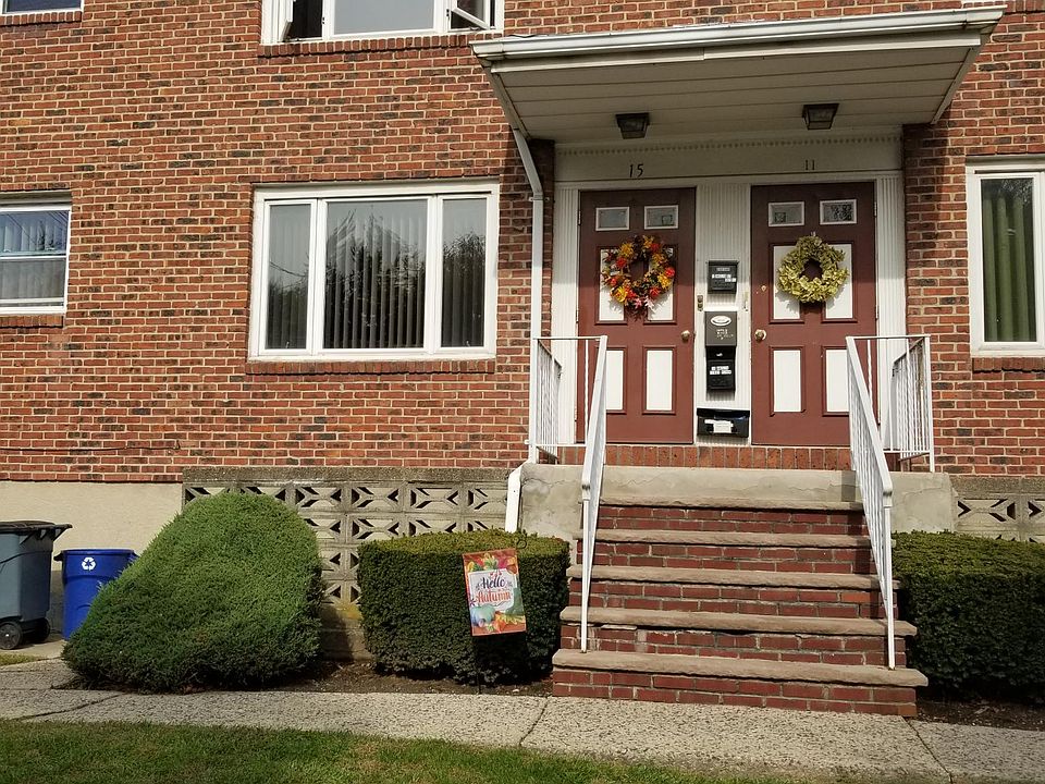 1st image of 15 Amelia Ct