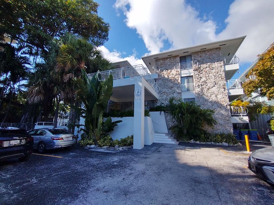 1st image of 2454 S Bayshore Dr #309