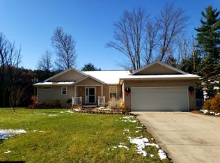 1791 Pinehill Dr, Hastings, MI 49058