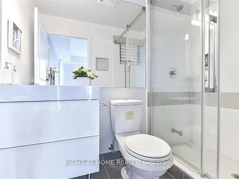5162 Yonge St #2615 — Photo 17