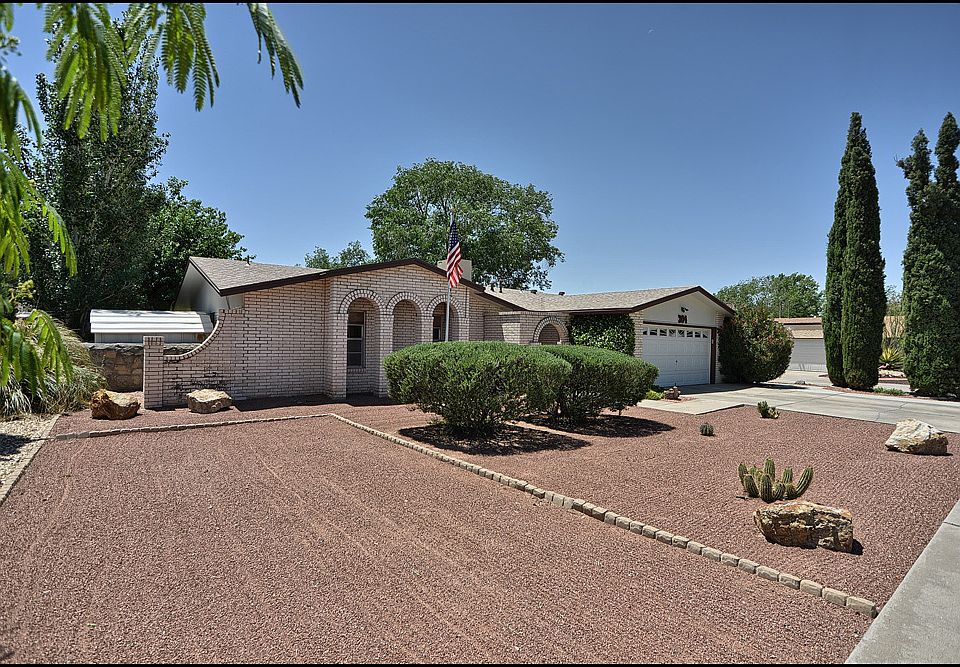 1st image of 304 La Mirada Cir