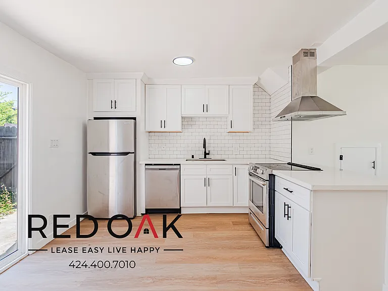 1540 W 145th St #14 — Photo 2