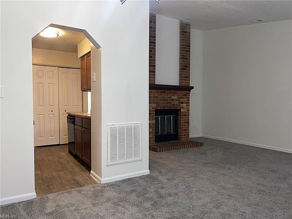 4th image of 814 Chalk Ct
