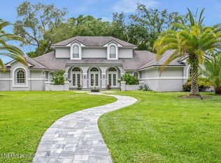 684 Queens Harbor Blvd, Jacksonville, FL 32225