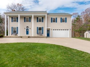 717 Chopmist Hill Rd, Glocester, RI 02857